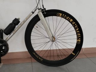 Bicicleta de carretera Razesa.