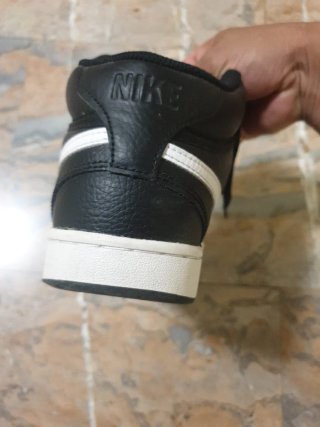 Zapatillas Nike Negras y Blancas