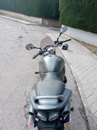 Suzuki GSR-600