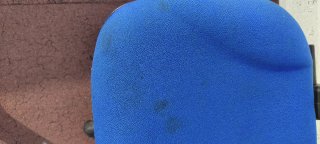 Silla de oficina con ruedas azul