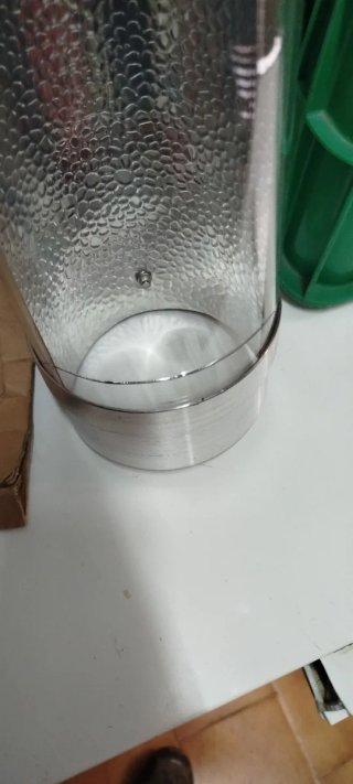 Porta lámparas para invernadero