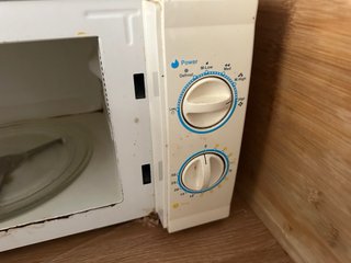 Microondas Orbegozo blanco