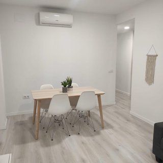 Alquiler piso almeria