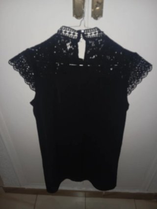 Vestido negro con encaje