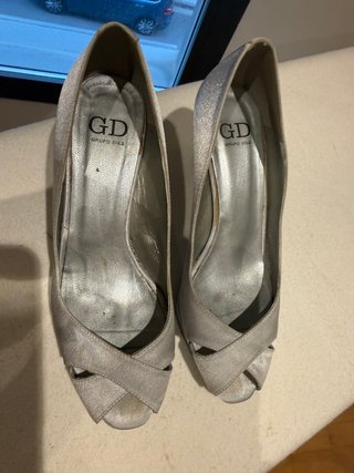 Zapatos G by Gruppo G. Plata