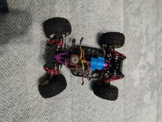 Camioneta RC Mad Truck