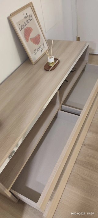 Mueble TV roble claro con almacenamiento