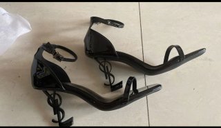Zapatos de tacón negros