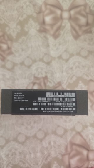 Samsung Galaxy Z Flip7 scatola