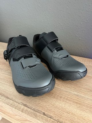 Zapatillas Giant Line Talla 42 MTB NUEVAS