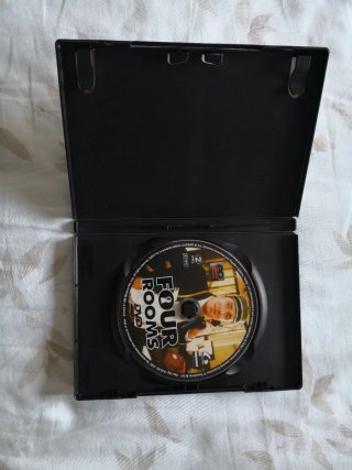 Four Rooms, Gangs of New York, Ariane, Tiburón DVD