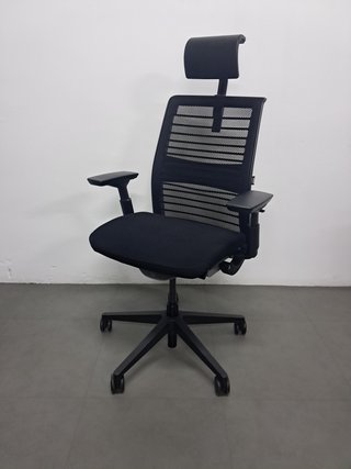 Silla STEELCASE THINK v2 reposacabezas profesional