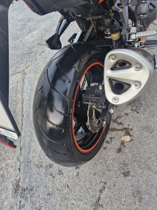 Kawasaki Z750 Naranja