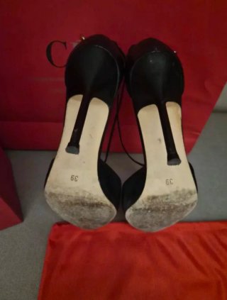 Sandalias tacón CH negras y rojas