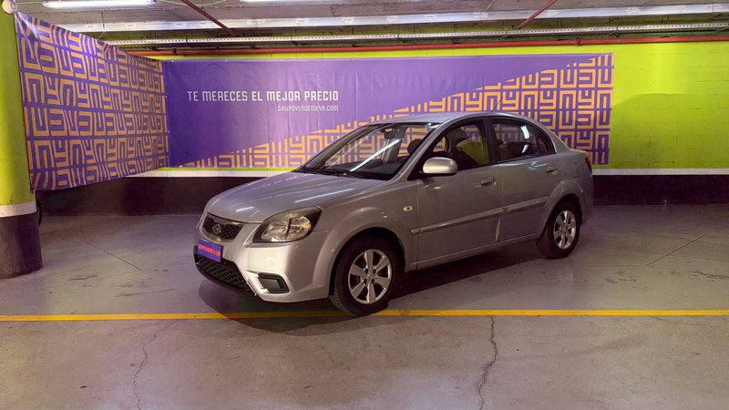 KIA Rio 2011 - foto 1
