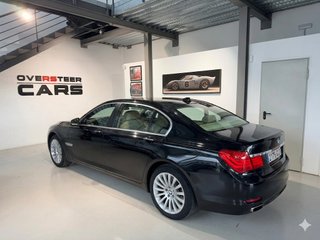 BMW 740I (326 CV)