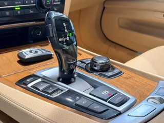BMW 740I (326 CV)