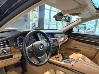 BMW 740I (326 CV)