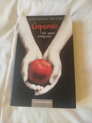 Crepúsculo, un amor peligroso