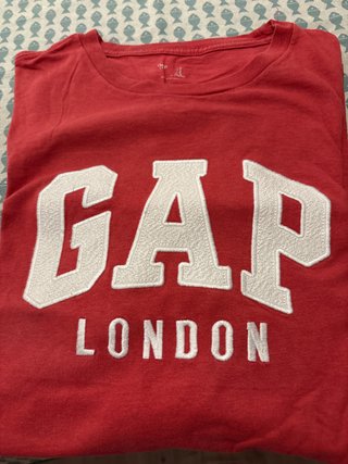 Camiseta GAP London Roja