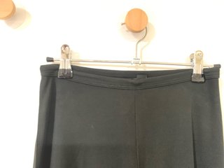 Pantalón negro pata ancha Mango