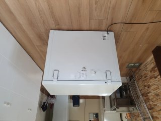 Congelador Hisense 2 años