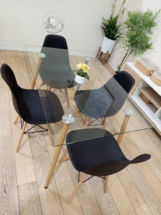 Mesa Cristal Templado + 4 sillas