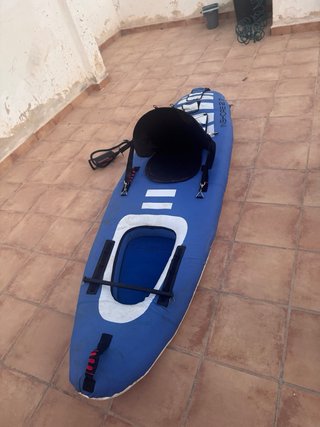 Kayak inflable azul