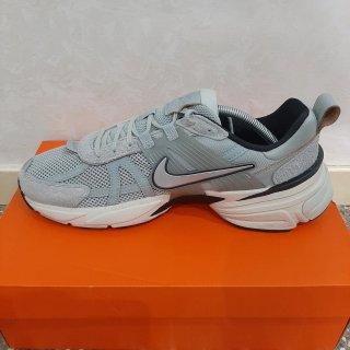 Nike V2K Run Taglia 45