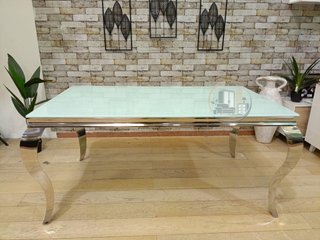 MESA DE COMEDOR - NUEVA