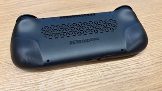 Retroid Pocket 5 Negra