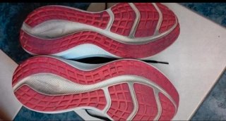 Zapatillas running mujer Nike negras y rosas