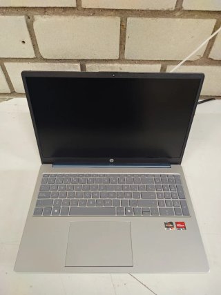 Portátil HP AMD Ryzen 7 7730U Gris