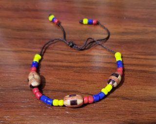 Pulsera de cuentas multicolor
