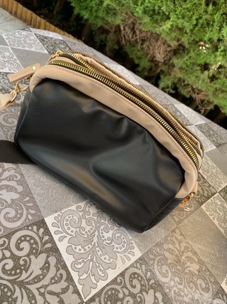 Bolso pequeño de cuero