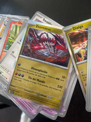 64 cartas Pokémon