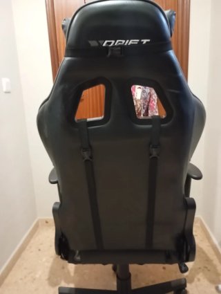 Silla gamer Drift negra y blanca