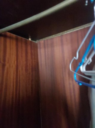 Armario francés madera marrón dorado
