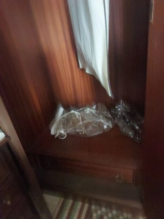 Armario francés madera marrón dorado