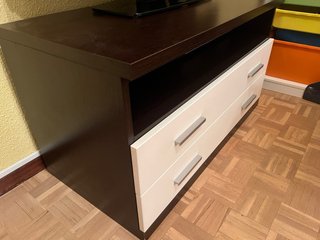 Mesa TV Wengué y Blanco