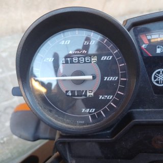 Yamaha YBR 125 Negra/Roja