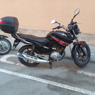 Yamaha YBR 125 Negra/Roja