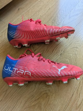 Botas futbol de tacos. Puma Ultra Talla 37.5