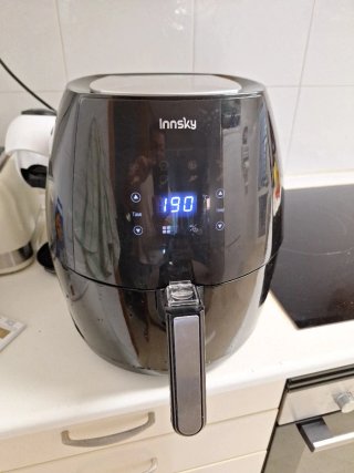 Freidora de aire Innsky negra
