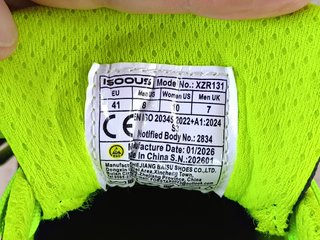 Zapatos de seguridad negros y verdes