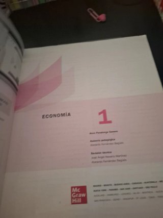 Libro Economía primero Bachillerato