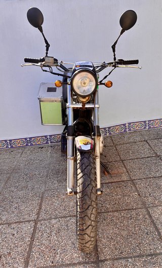 Rieju Tango 250 con 3 baules
