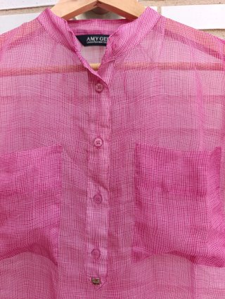 Camisa rosa fina