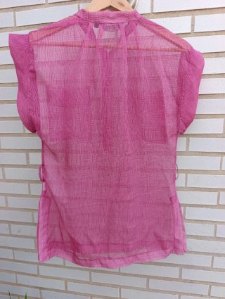 Camisa rosa fina