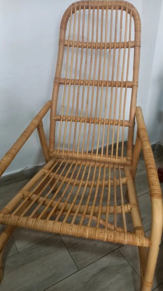 Sillón de mimbre natural